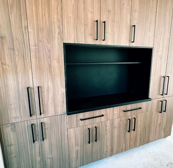 Image de Poignée d'Armoire FUZO Carrée Noire 128 mm (5'')